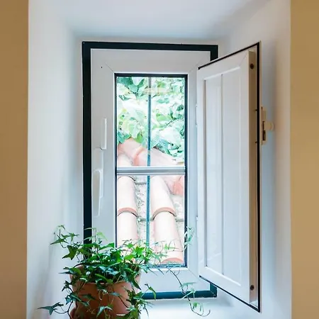 Santos Typical And Cosy 리스본