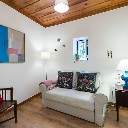 Santos Typical And Cosy 리스본