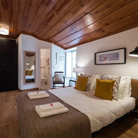 Santos Typical And Cosy 리스본