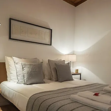 Santos Typical And Cosy 리스본