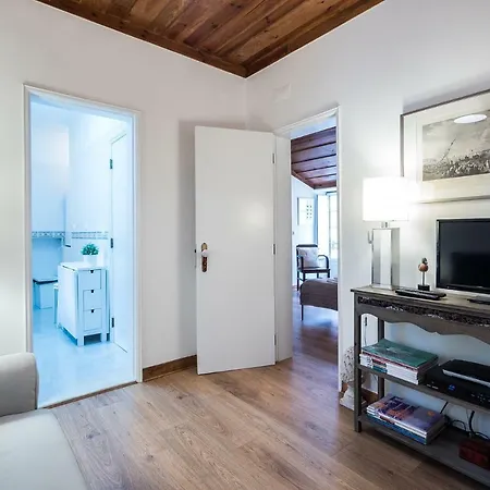 Santos Typical And Cosy 리스본